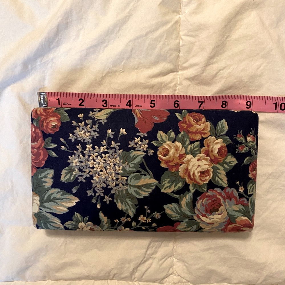 Vintage floral jewelry travel case